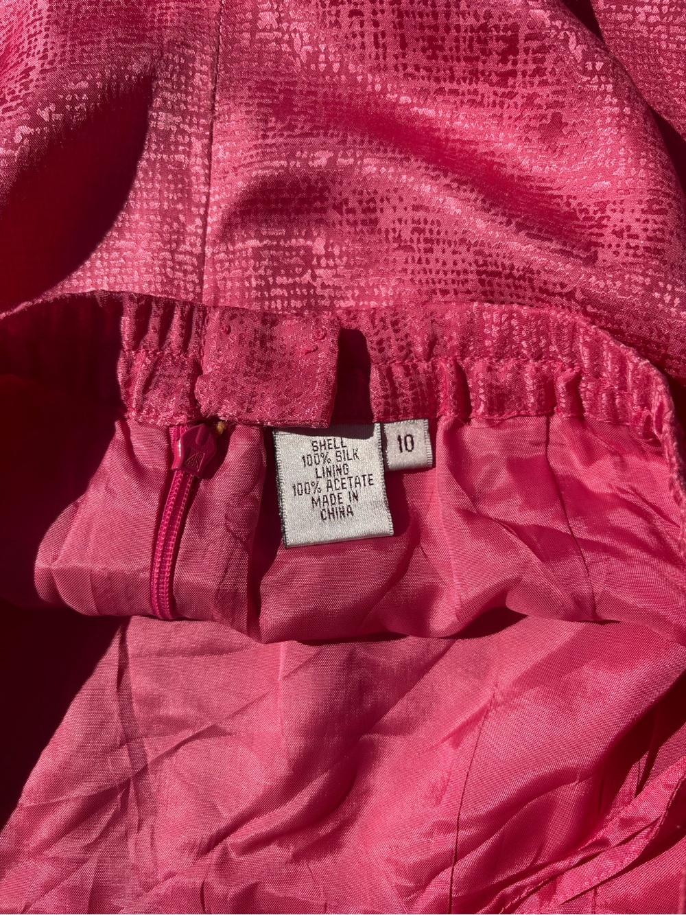 Women's Fuchsia Pencil Skirt 100% Silk Size10 - Picture 3 of 5